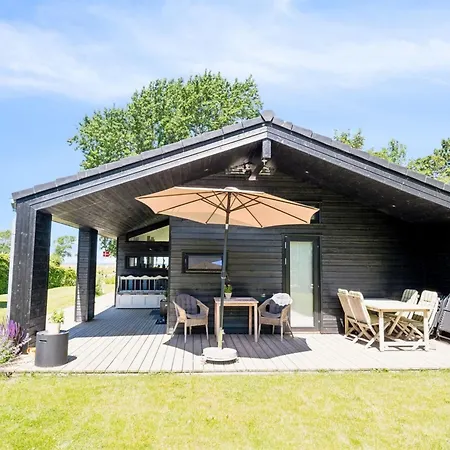 Huldrik - 100m From The Sea By Interhome *